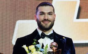 Los Azulejos acuerdan el fichaje por tres temporadas del mexicano Cody Ponce