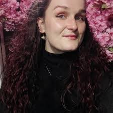 Nadine Lundy's Instagram, Twitter & Facebook