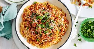Chicken And Bacon Ragu With Spaghetti Recipe Cooking Recipes Spaghetti Recipes Chicken Bacon