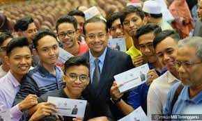 Bil jenis bantuan penyaluran 2018 2019 kelas dewasa ibu bapa orang 13 asli dan penan (kedap) bil tarikh negeri pemeriksaan 1. Dr Ahmad Samsuri Mokhtar On Twitter Pagi Ini Menyempurnakan Majlis Penyampaian Bantuan Persediaan Yayasan Terengganu Ke Ipt Peringkat Asasi Diploma Sesi 2018 2019 Belajarlah Dengan Bersungguh Sungguh Demi Merealisasikan Harapan Ibu Bapa Kalian