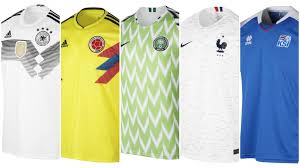 Maillot/tenue argentine femme domicile coupe du monde 2018. Les Plus Beaux Maillots De La Coupe Du Monde 2018 Masculin Com