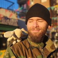 El Doomsday de la serie de Superman y Lois luce infinitamente mejor que el  de la película de mierda de Zack Snyder.