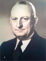 Milo Warner's Instagram, Twitter & Facebook