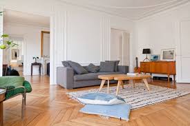 Patrice Bastian And Laetitia Schlumberger And Freude Von Fre Desiretoinspire Net Salon Maison Interieur Maison Idees De Decor