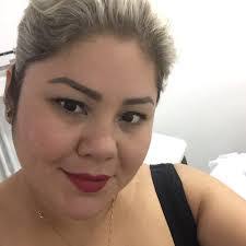 Aracely Alvarez's Instagram, Twitter & Facebook