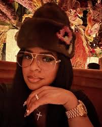 His prettiest problem .💋