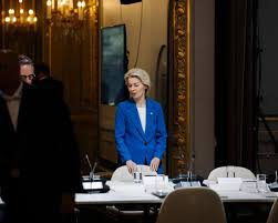 Von der Leyen menacée? Manon Aubry lance l'offensive! - Imagen principal del artículo