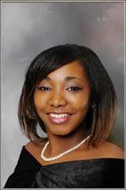 Strikers Club presents 19 debutantes at annual ball