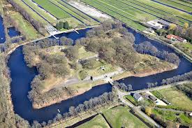 Wandelen, fietsen, expositie bezoeken of uitrusten op een terras. Geschiedenis Van De Hollandse Waterlinies Kenniscentrum Waterlinies