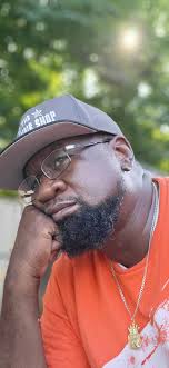 You ever post a Pic of yourself and hope your boss see the express