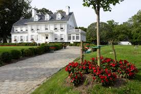 A small plane crashed in westhampton on sunday, federal and local officials said. Westhampton Vacation Villa The Hamptons Geography Im Austria Forum