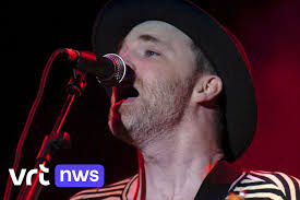 Travis-zanger solo in AB op 14 februari