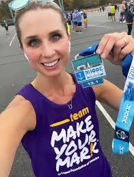 Lara Nolan's Instagram, Twitter & Facebook