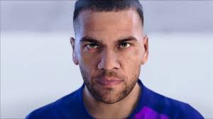 21 el día 11 de agosto de 2015 alves ganó la supercopa de europa al sevilla, sumando un nuevo título a su extenso palmarés. Combinacao Dani Alves 100 Free Efootball Pes2020 Myclub Youtube