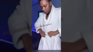 Slim santana buss it challenge tiktok twitter #bussit #slimsantana #bussitchallenge #whitebathrobe. Slimsantana Buss It Youtube