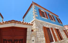 Türkiye'de muz üretimi sadece akdeniz bölgesi'nde yapılır. Alacati Nin Tarihi Dokusu Tas Evler Izmir Dergisi Yasasin Dergicilik