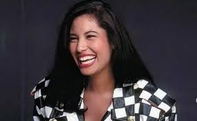 Singer selena quintanilla perez, known simply as selena, the daughter of abraham and marcella (perez) quintanilla, jr., was born on april 16, 1971, in lake jackson, texas. El Legado De Selena Quintanilla A 25 Anos De Su Muerte Musica Entretenimiento El Universo