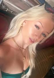 Miranda Morton's Instagram, Twitter & Facebook