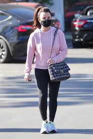 She began her career as a child actress, a. Kyle Richards In Tights Los Angeles 01 08 2021 Celebmafia