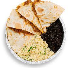 The pork burrito with green chile sauce is a perfect cambo. Menu Costa Vida