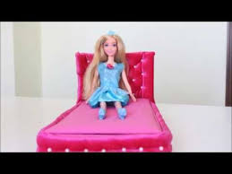 Barbie Yatak Yapimi Barbie Bed Diy Youtube In 2020 Diy Bed Barbie How To Make Bed