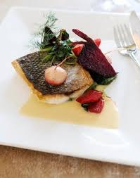 Paves De Bar Navets Et Betteraves Au Coulis D Epinard Recette En 2020 Alimentation Cuisine Raffinee Recette Gastronomique