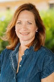 Kari Horton's Instagram, Twitter & Facebook