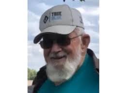 Kim Munsell's Instagram, Twitter & Facebook