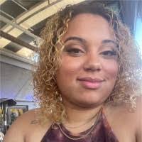 Elnora Sparks's Instagram, Twitter & Facebook