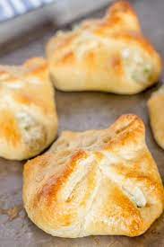 Mouthwatering Cream Cheese Chicken Stuffed Croissants Devour Dinner
