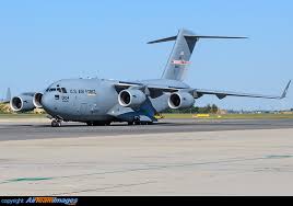 The aircraft can perform tactical airlift and airdrop missions and can transport litters and. Boeing C 17a Globemaster Iii 95 0104 Aircraft Pictures Photos Airteamimages Com