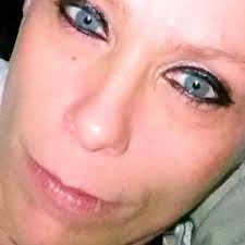 Stephanie Bonnell's Instagram, Twitter & Facebook