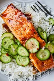 Un Filet De Saumon Cuit A La Perfection En Seulement 10 Minutes C Est Votre Broil Qu Il Faut Remerci Recettes De Cuisine Recette Filet De Saumon Repas Poisson