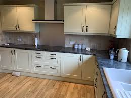 A guide for remodelers looking to expertly paint kitchen cabinets. Hand Painted Kitchens Specialist Kitchen Cabinet Painter