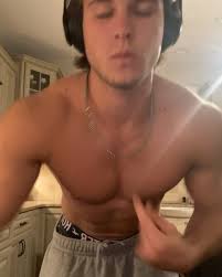 Tb to my first cut a year ago today👀, Feb ‘22, Ty.mar