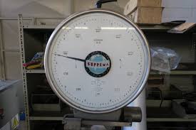 Quando prevista sarà eseguita la verificazione periodica e consegnato i libretto metrologico. Bilancia A Bascula Meccanica Suprema 300 Kg Usata