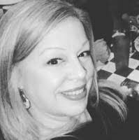 Karen Pajak's Instagram, Twitter & Facebook