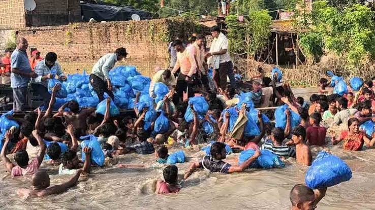 Bhutni Flood Victim | Agitation of Bhutni Flood victims for not getting government relief - Anandabazar
