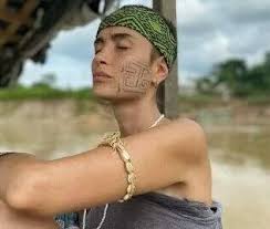 Atriz global Maria Casadevall participa de retiro espiritual em aldeia  indígena no interior do Acre