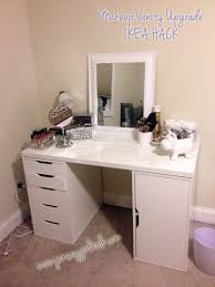 Diy ikea glass top vanity/dresser using alex drawers & komplement glass shelf and jewellery tray to make a ever wonder how to design hack your ikea vanity to make it look more expensive? Diy Makeup Vanity Desk Set Up Alex Ikea Hack