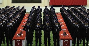 Elinizde oluşan net rakamına da ösym 'nin taban puanı olan 100 puanı tyt sınavına tek gireceğim polislik için yeterli mi. Pmyo 2020 Taban Puanlari Kac Pmyo Tyt Baraj Puani Belli Oldu Mu Polis Akademisi Sartlari Neler