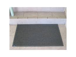 Our entrance matting products are constructed of different types of surface fibers for use in different types of applications. Industrial Entrance Matting Waterhog Classic No 200 And Fashion No 280 From The General Mat Company Architecture Design