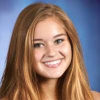 Allison Roach's Instagram, Twitter & Facebook