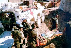 La dirección general de sanidad militar tiene el objeto de prestar un servicio integral de salud en las áreas de promoción, prevención, protección, recuperación y rehabilitación del personal afiliado y sus beneficiarios, así como prestar servicios de sanidad inherentes a las operaciones militares. La Sanidad Militar Vista Por Un Oficial De Las Armas General De Brigada Adolfo Coloma Contreras R General Davila