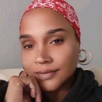 Aracelis Robles's Instagram, Twitter & Facebook