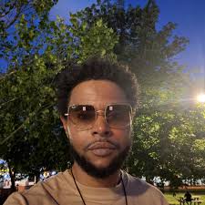 The Notorious B.I.G.'s mother, Voletta Wallace, has passed away at 72. RIP