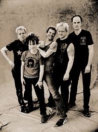 Since forming in 1982, punk band die toten hosen have released 16 albums that were certified either gold or platinum in germany. Die Toten Hosen John Peel Wiki Fandom