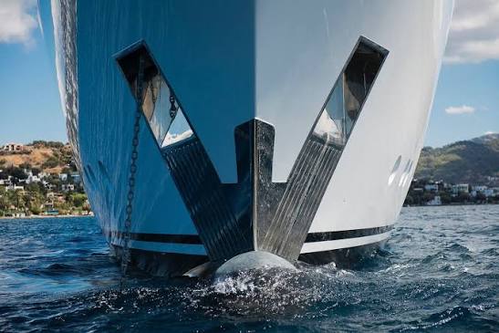 LIQUID SKY - Liquid Sky Back View – Luxury Yacht Browser | by CHARTERWORLD  Superyacht Charter