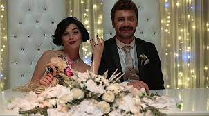 (foto i̇so), beyti engin (davut), toprak sağlam (müjde), salih. Dugum Salonu Nun Oyunculari Gala Icin Izmir E Geliyor Www Mahalligundem Com Haber Portali