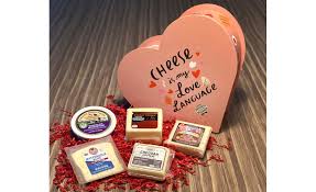 What is a heart shaped box. Wisconsin Cheese Launches Personalized Heart Shaped Boxes Of Cheese 2021 01 12 Dairy Foods